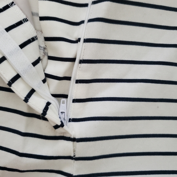 Zara Basic Short - Picture 7 of 7